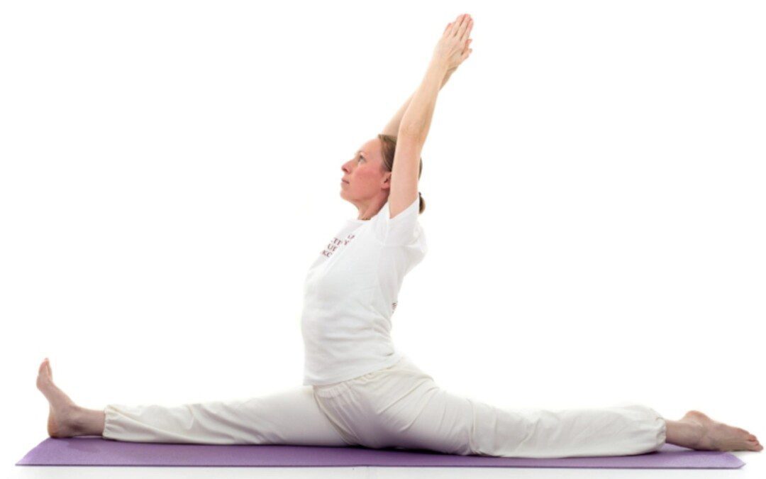 Hanumánászana – Majomkirálypóz