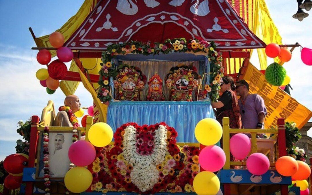 Jógás programokkal vár mindenkit a Bhaktivedanta Hittudományi Főiskola a 23. Szekérfesztiválon!