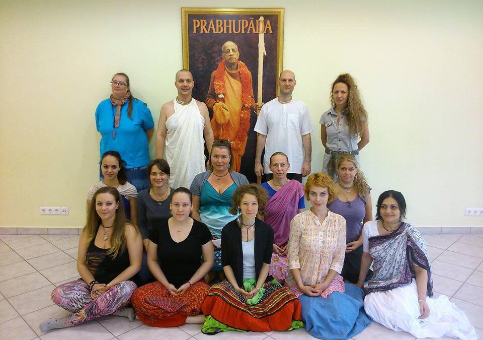 Visnu-szahaszra-náma mantrameditáció