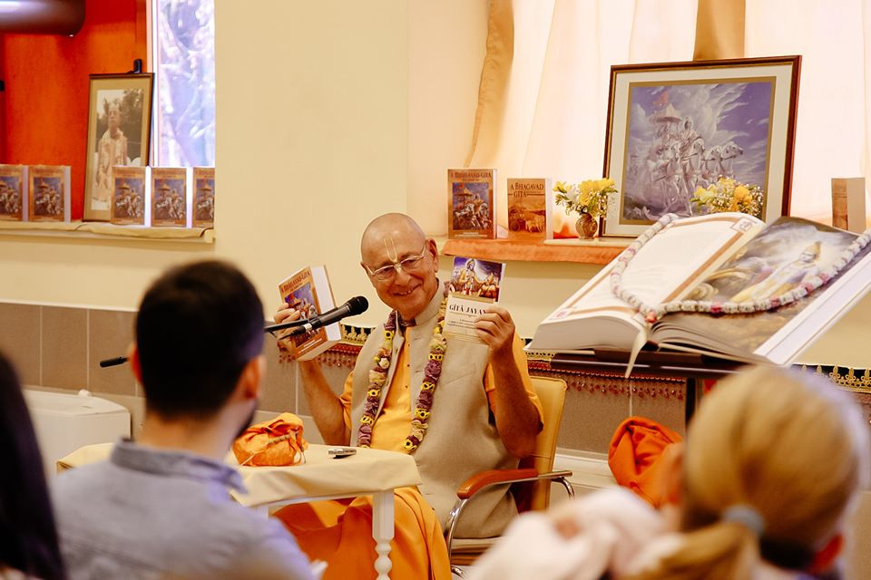 Sivarama Swami szemével – Élet egy kizökkent világban