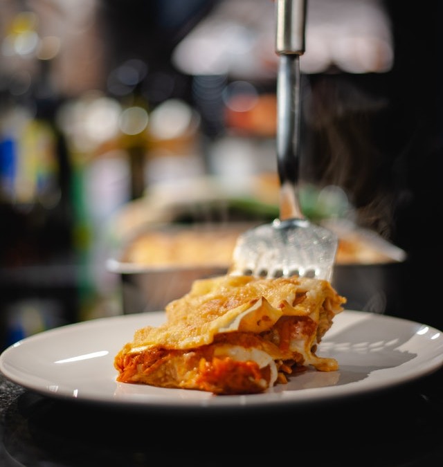 Friss paradicsomos lasagne tofuval, besamellel gazdagon