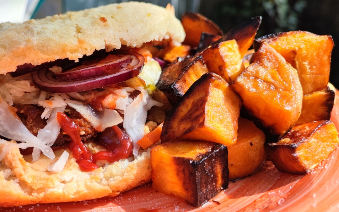 Vega hambi krumplis cipóval & fűszeres édesburgonyával