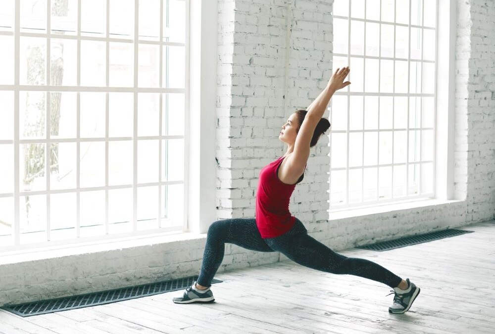 Fáj a hátad? Ezt a 3 ászanát próbáld ki!