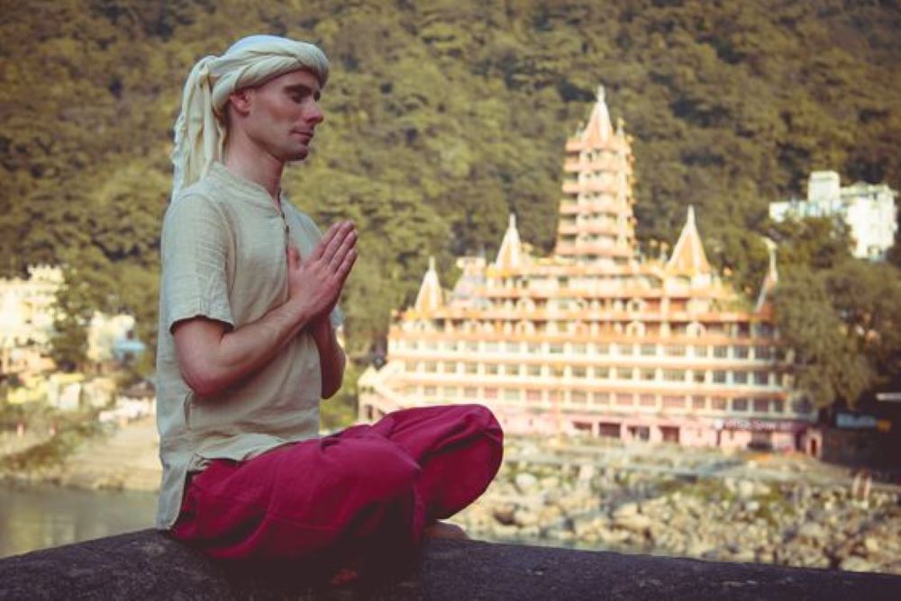 Mi az astánga-jóga 8 lépcsője, amivel fejlődést érhetsz el?