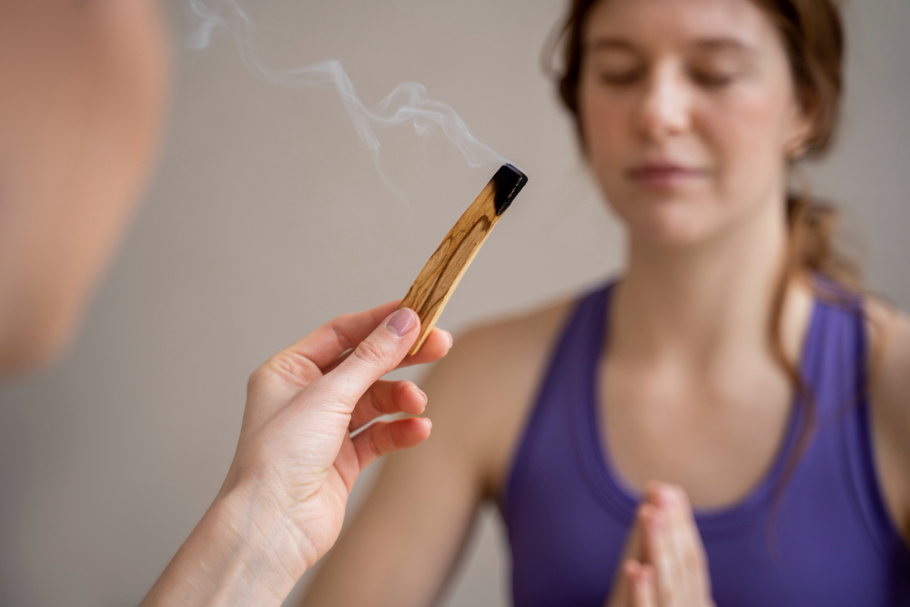 Hogyan segítik a füstölők a jógát?