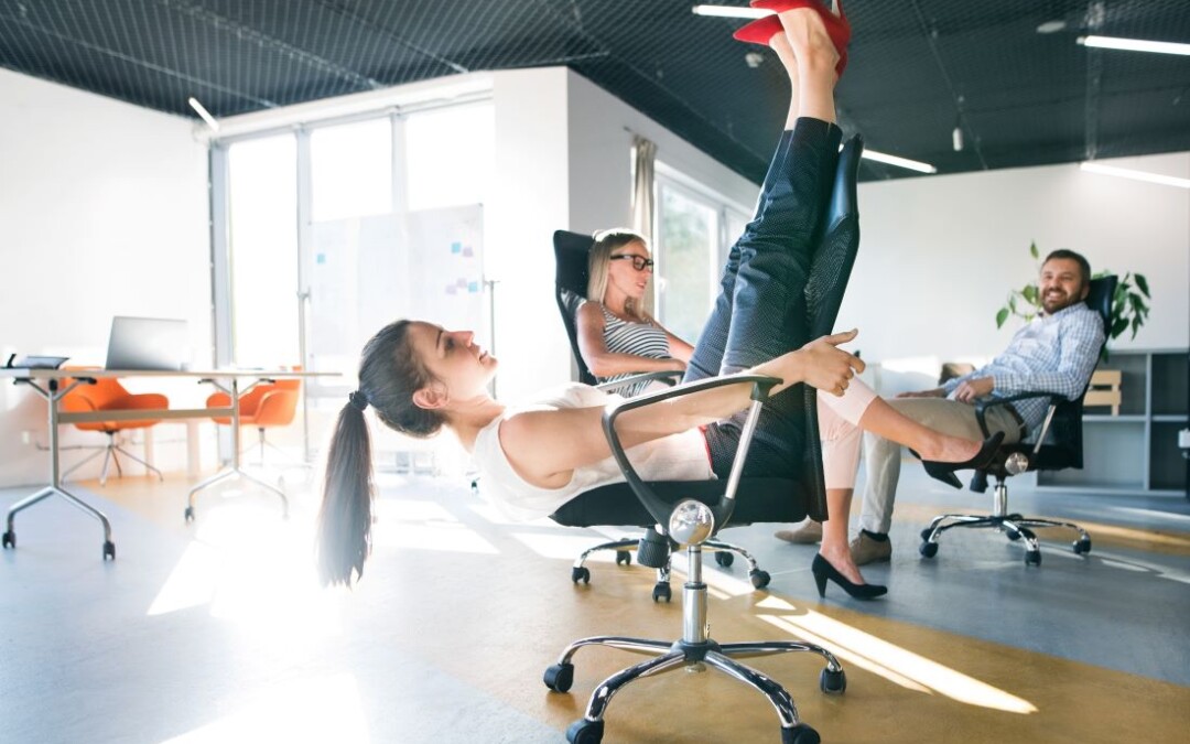 5 gyakorlat, ha már kockára ülted a feneked munka közben